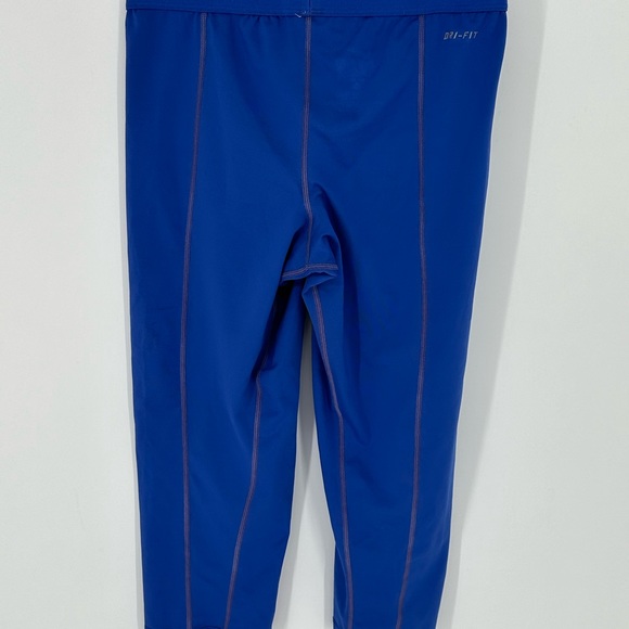 Nike PRO Combat Dri-Fit Sz M Compression Capri Womens Blue W4 - Picture 2 of 6